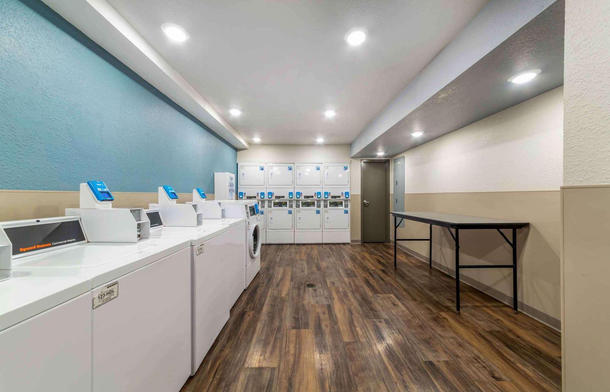 Extended Stay America Select Suites - 데어필드 비치 외부 사진