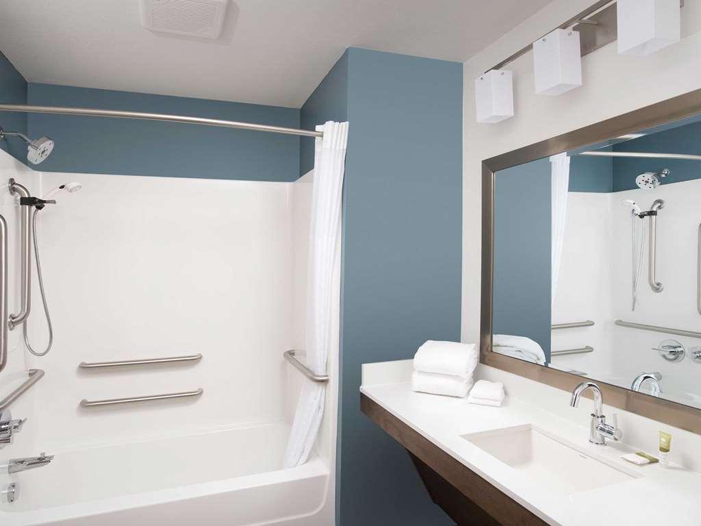Extended Stay America Select Suites - 데어필드 비치 객실 사진